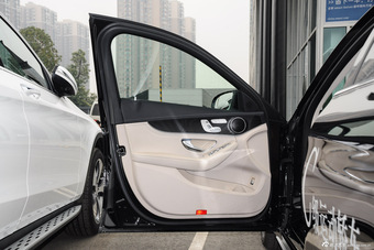 2015款奔驰C级C200L 2.0T自动运动版