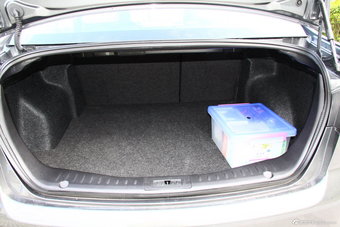 2012款B90手动豪华型