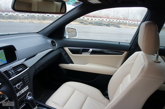 2011款奔驰C300