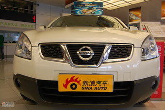 2011款逍客2.0L两驱CVT XV雷