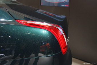 2016北京车展实拍：捷豹XJL