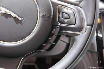 2015款捷豹XJL巴黎车展实拍