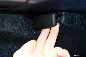 2012款B90手动豪华型