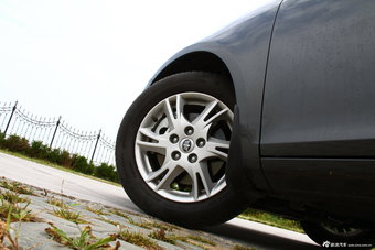 2012款B90手动豪华型