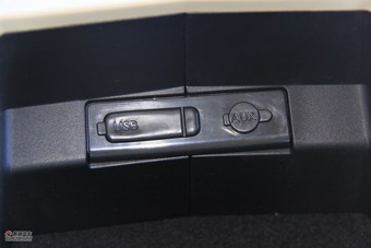 2012款比亚迪G6 2.0手动尊贵型