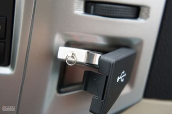 2011款奥轩G5 2.4L手动精英版