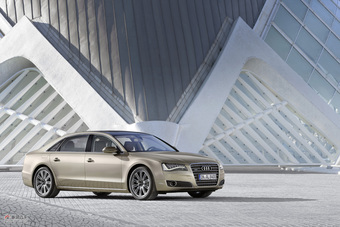 2011款奥迪A8L W12官方图