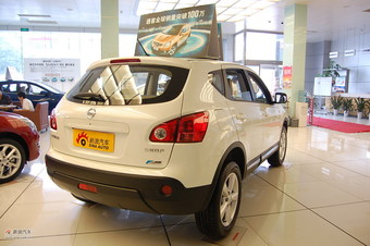 2011款逍客2.0L两驱CVT XV雷