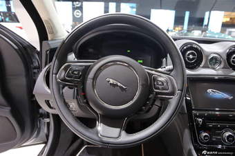 2015款捷豹XJL巴黎车展实拍