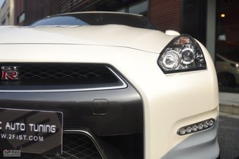 2012款日产GT-R外观细节