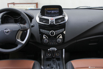 2015款海马S5 1.5T CVT智尊型
