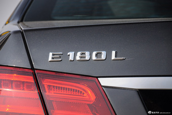 2015款奔驰E180L 2.0T自动