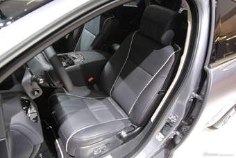 2015款捷豹XJL巴黎车展实拍