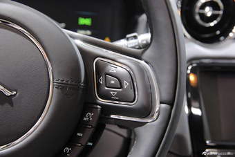 2015款捷豹XJL巴黎车展实拍