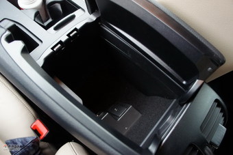 2011款奔驰C300