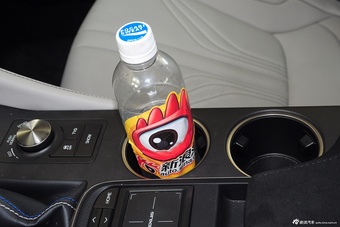 2016款雷克萨斯RC F 5.0L碳纤维版