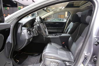 2015款捷豹XJL巴黎车展实拍