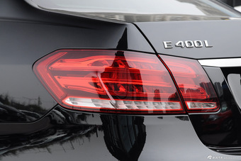 2015款奔驰E400L 3.0T自动豪华型 4MATIC运动轿车