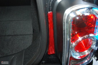 2011款MINI COOPER S CLUBMAN Hampton限量版
