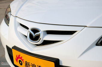  Real shot of 2012 Mazda 3 classic model