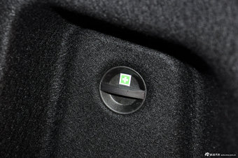 2012款奔驰E级实拍