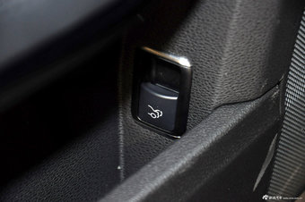 2012款奔驰E级实拍