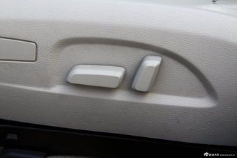 2012款B90手动豪华型