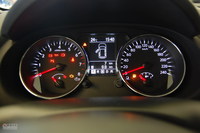 2011款逍客2.0L两驱CVT XV雷