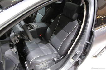 2015款捷豹XJL巴黎车展实拍