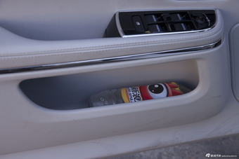 2014款捷豹XJL 3.0 SC四驱全景商务版