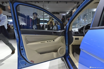 2014年第12届广州国际车展 图为：绅宝D20 CROSS