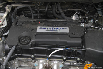2015款CR-V2.4L自动四驱尊贵版