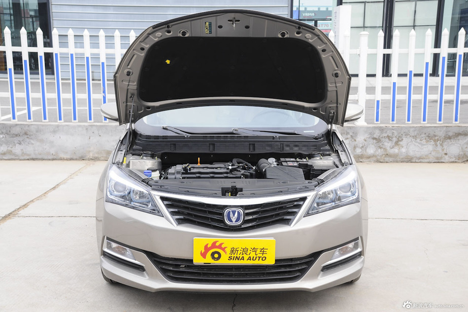 2015款悦翔V7 1.6L 手动乐尚型