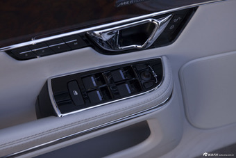 2014款捷豹XJL 3.0 SC四驱全景商务版