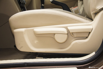 2015款海马S7 2.0L手动改款纵驰型