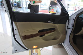 2011款本田雅阁2.4L EX自动型