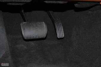 2010款捷豹XJ全景奢华版车辆内饰