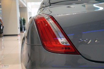 2011款捷豹XJL旗舰尊荣版