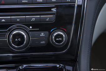 2014款捷豹XJL 3.0 SC四驱全景商务版