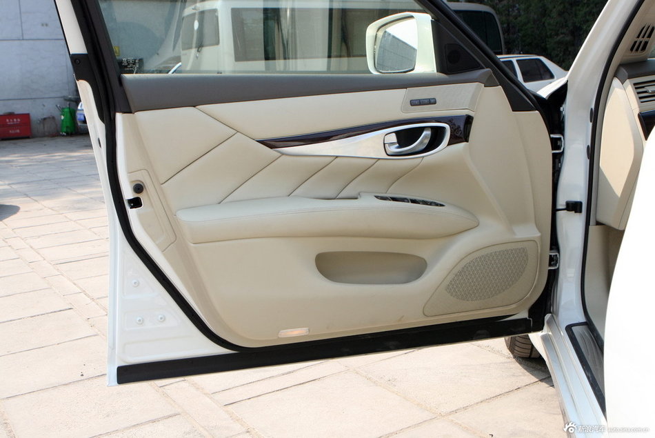 2012款英菲尼迪M35hL
