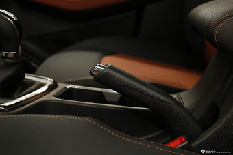 2015款宝骏560 1.8L手动精英型