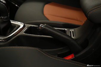 2015款宝骏560 1.8L手动精英型