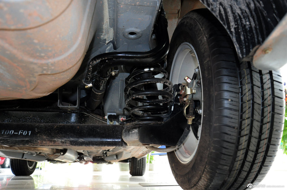 2012款CX30三厢实拍