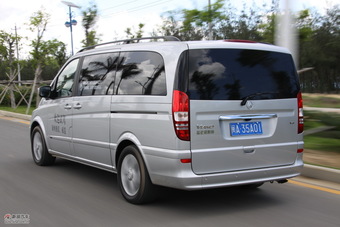 2011款奔驰唯雅诺-动态