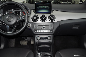 2015款奔驰B级B200 1.6T自动豪华型