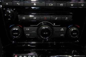 2016北京车展实拍：捷豹XJL