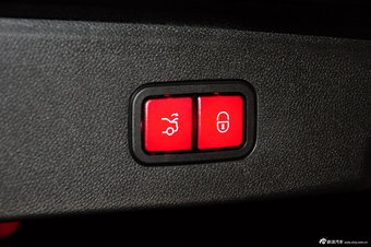 2012款奔驰E级实拍