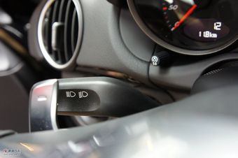 2011款保时捷Boxster内饰图片