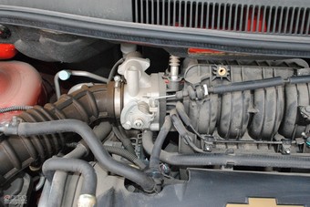 2010款雪佛兰新乐骋1.6手动劲酷版