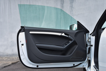 2013款奥迪A5 Cabriolet 40TFSI基本型